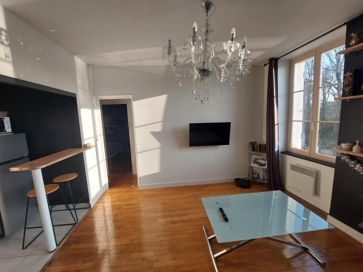 Kilometre 99 Aparthotel Pont-Sur-Yonne Buitenkant foto